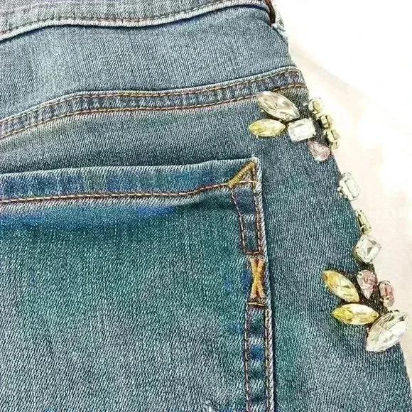 Express High Rise Shortie Jeweled Shorts with Frayed Bottom, Size 2 - Picture 7 of 9